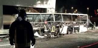 Verona – 16 adolescenți de cetățenie maghiară morți într-un accident pe autostrada A4.