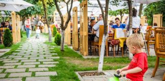 Un restaurant italian a făcut o reducere de 13 euro la o notă de plată pentru „copii educați”