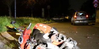 Milano – pierde controlul scooter-ului într-o curbă și se lovește de o mașină. Bărbat român decedat pe loc în San Giuliano Milanese