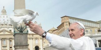 Papa Francisc a făcut apel la pace în Siria în tradiționala binecuvântare din duminica Paștelui