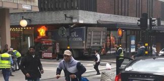 Suedia – cel puțin trei morți și mai mulți răniți după ce un camion a intrat în mulțime pe o stradă centrală din Stockholm