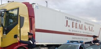 Italia interzice și ea șoferilor de TIR să mai efectueze pauza săptămânală în cabină