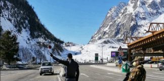 Soț și soție români prinși la intrare în Italia cu bunuri furate de mii de euro