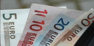 Doi soți români au primit ilegal de la statul italian 12 000 de euro. Acuzați de declarații false