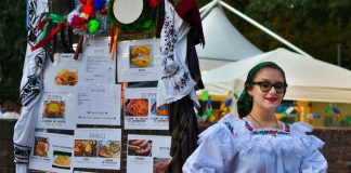 Dulciurile românești premiate în Italia la un important concurs gastronomic. Checul, salamul de biscuiți și cornulețele au încântat juriul