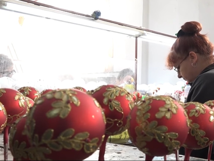 Magia Crăciunului în Italia, cu globuri realizate manual în România. „Va fi principala noastră destinație de export”