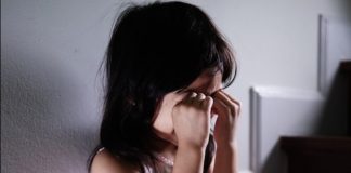 Doi părinți din Italia își supuneau fiica la exorcizări și ritualuri convinși că era stăpânită de diavol. Condamnați la închisoare