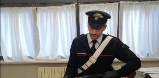 Martorii lui Iehova alungați în Italia cu pușca de un pensionar enervat de bătăile în ușă ale religioșilor