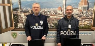 Furturi din bagaje la un aeroport din Italia. Doi magazioneri furau obiecte de valoare din valize