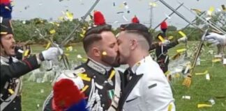Un carabinier din Italia s-a căsătorit cu bărbatul iubit. Data nunții a avut o semnificație specială