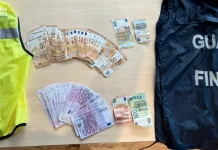 Pasager venit din România în Italia cu avionul, depistat cu 25.000 de euro ascunși în bagaje. Sancționat cu 5.000 de euro 1