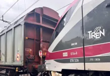 Accident între două trenuri în Italia. Trei pasageri răniți FB POST & STORY.zip - 1