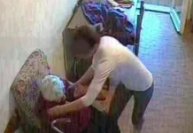 Badantă moldoveancă în Italia, beată la locul de muncă, arestată de carabinieri. Bătrâna era într-o mizerie de nedescris 1