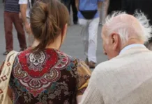 Badantă moldoveancă din Italia, a falsificat testamentul unui bătrân pentru a rămâne cu averea lui. Condamnată la un an de închisoare cu suspendare 1