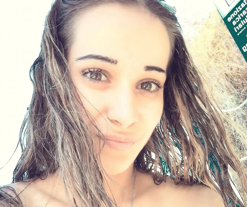 3 3