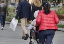 De ce plâng badantele sau cum suferi în străinătate din cauza unei românce ca și tine 1