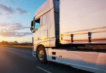 Doi șoferi români și firmele de transport pentru care lucrau, amendați în străinătate cu peste 45.000 de euro pentru mai multe nereguli 1