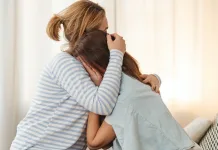 Româncă din Italia, dată dispărută de 17 ani, revedere emoționantă cu fiica sa. Femeia a fost depistată la graniță, când revenea în țară 1