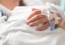 Român întors din Italia, și-a bătut cu soția cu ranga până a băgat-o în spital. Femeia trăiește cu teama că va deveni „următorul caz de femicid” 1