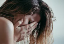 Badantă din Italia, violată chiar în casa în care lucrează. I-a pus cuțitul la gât și a băgat-o într-o cameră 1