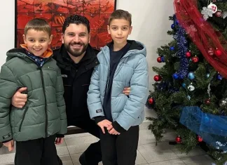 Doi copii români, carabinieri în Italia în ziua de Crăciun. Au vrut să le ureze militarilor sărbători fericite și au avut parte de o surpriză 1