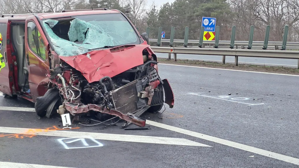 7fdf77fc27f04e7ab87b0fb3046a4937