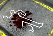 Moarte misterioasă pentru un român în Italia, căzut de la etajul patru al unei clădiri. Un alt bărbat a fost văzut ieșind în grabă din apartament 1