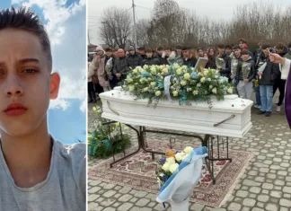Emoționantele omagii aduse adolescentului român din Italia care a fost ucis într-un tragic accident. Tatăl băiatului, sfâșiat de durere la înmormântare 1