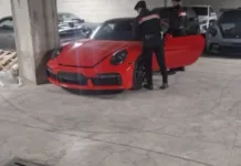 În garajul unor români din Italia au fost descoperite mașini de lux în valoare de 1,7 milioane de euro. Modul prin care au reușit să le cumpere 1