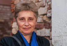 Liliana Nechita, scriitoarea româncă din Italia care lucrează de 20 de ani ca badantă. „Dacă văd ceva care mă doare, scriu” 1