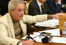 Româncă din Italia, acuzată de un politician că îl hărțuiește după ce au avut o relație extraconjugală 1a