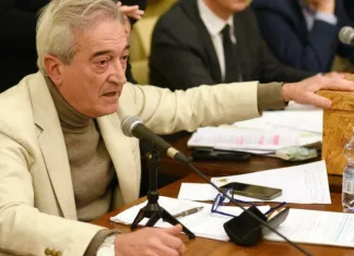 Româncă din Italia, acuzată de un politician că îl hărțuiește după ce au avut o relație extraconjugală 1a