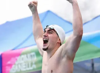 Un român a cucerit două medalii de aur în Italia la Campionatele Europene de înot în ape înghețate FB POST & STORY - 1