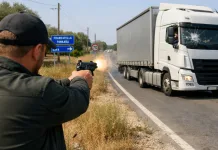Șofer de TIR, împușcat în Italia în timp ce conducea. Nu s-a oprit și a condus rănit până la spital 1