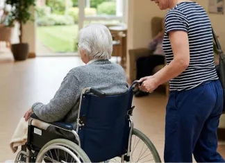 Badantă din Italia, care a cheltuit 170.000 de euro din banii bătrânei bolnave și ai fiului ei cu dizabilități, condamnată la ani grei de închisoare 1