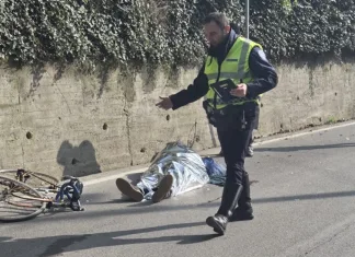 Român mort în Italia în timp ce se deplasa pe bicicletă. S-a izbit de un zid și a murit pe loc 1