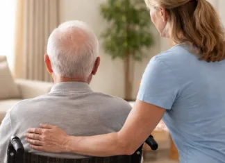 Badantă din Italia, primește peste 600.000 de euro de la bătrânul asistat. Acuzată de înșelăciune, judecătorii i-au dat dreptate ei 1