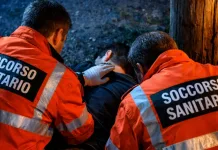 Tânăr român, mort în Italia după ce s-a cățărat pe un stâlp de curent. S-a prăbușit în gol de la 15 metri înălțime 1adfsadfa