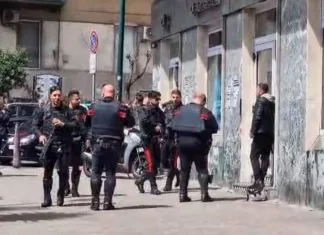 VIDEO | Jaf ca în filme la o bancă din Italia: ostaticii au fost eliberați, dar jefuitorii au fugit 1
