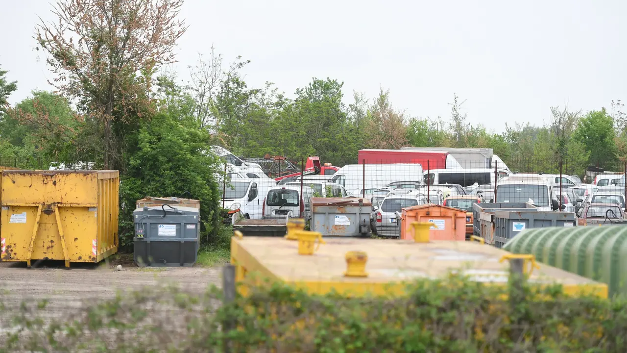 il-deposito-mezzi-dove-si-e-verificato-lincidente-sul-lavoro-mortale