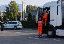 Șofer român găsit mort în TIR, în Italia. Colegii săi l-au găsit fără suflare în cabină 1
