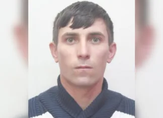O mamă româncă își caută fiul cu disperare, dispărut de peste un an și jumătate. „Am avut încredere în nevasta lui că îl caută, dar am greșit” 1