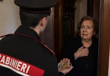Român arestat în Italia după ce a furat bijuterii de 20.000 de euro de la o bătrână. Modalitatea prin care a reușit să execute furtul 1