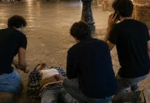 Român înjunghiat în Italia și lăsat să moară în mijlocul străzii. Oamenii legii caută atacatorul 1