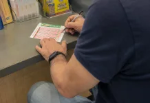 Șofer moldovean de TIR din Italia, lovit de noroc: a câștigat o sumă frumoasă la loteria SuperEnalotto 1