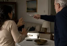 Badantă din Italia, victima abuzurilor sexuale din partea bătrânului pentru care lucra și a unui alt bărbat. Găsită pe stradă, murdară de sânge 1