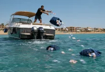 Mister în Italia: 670.000 de euro aruncați în mare de pe o barcă 088e2cd0-6ceb-44c2-a5b6-846078b69c0a