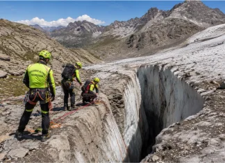 Doi români, găsiți morți pe un munte din Italia. Erau dispăruți de patru zile 1
