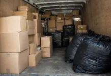 Transport ilegal de colete din Italia spre R. Moldova, descoperit întâmplător în urma unei sesizări. Duba a fost pusă sub sechestru 1