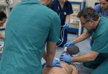 Un român din Italia s-a sinucis într-un spital folosind cablul unui încărcător. Bărbatul avea 32 de ani 1